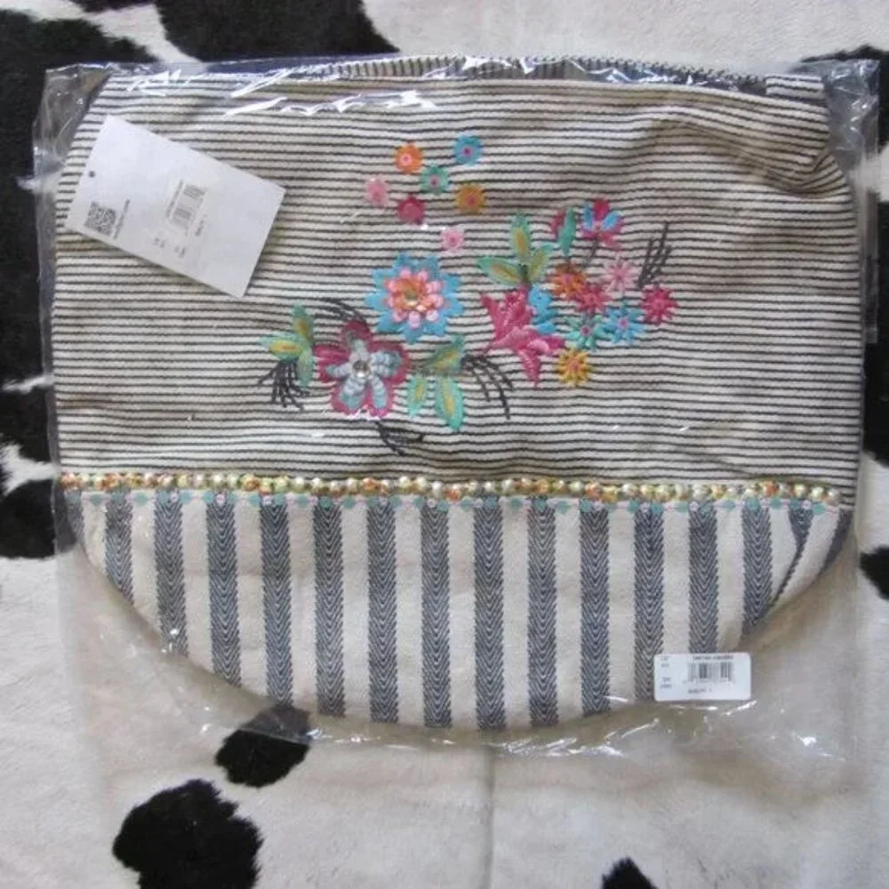 SCULLY CATALINA COLLECTION CANVAS CROSSBODY HANDBAG NIP